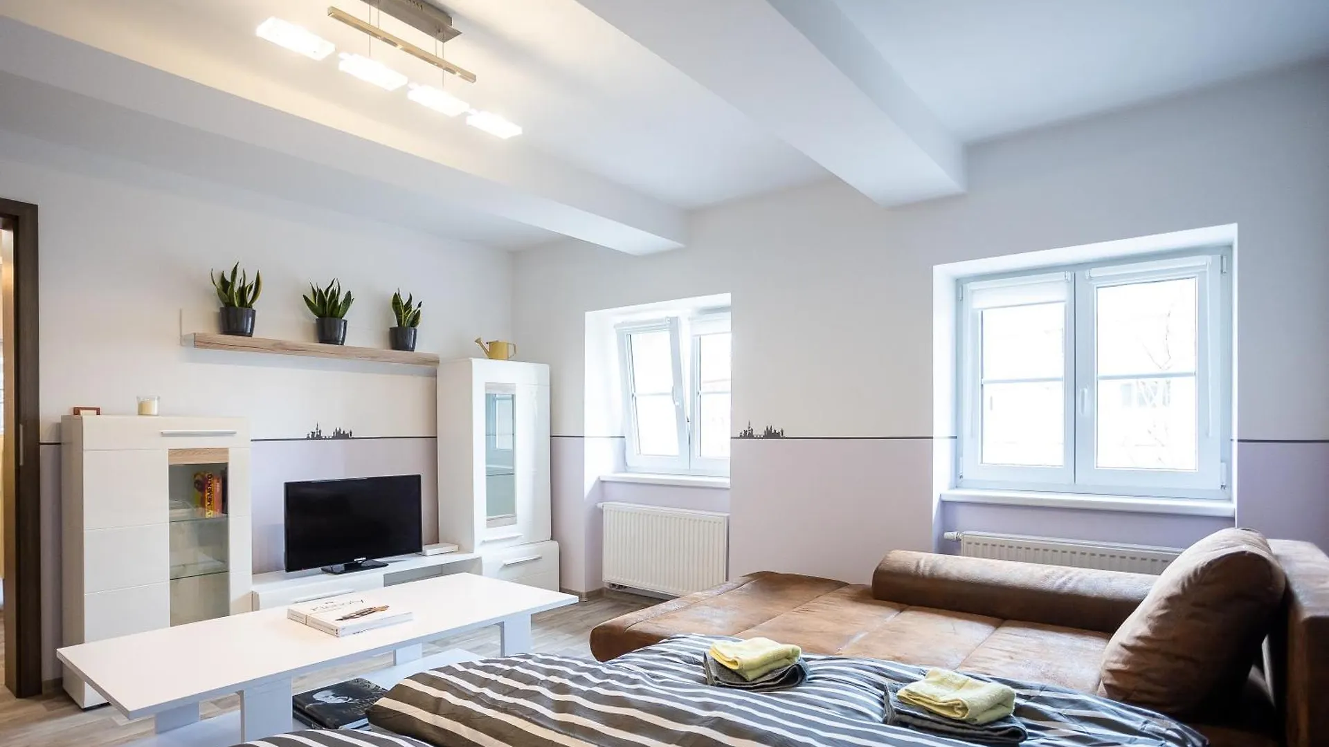 Spacious Apartment 20 Min From National Theatre Prague Czech Republic
