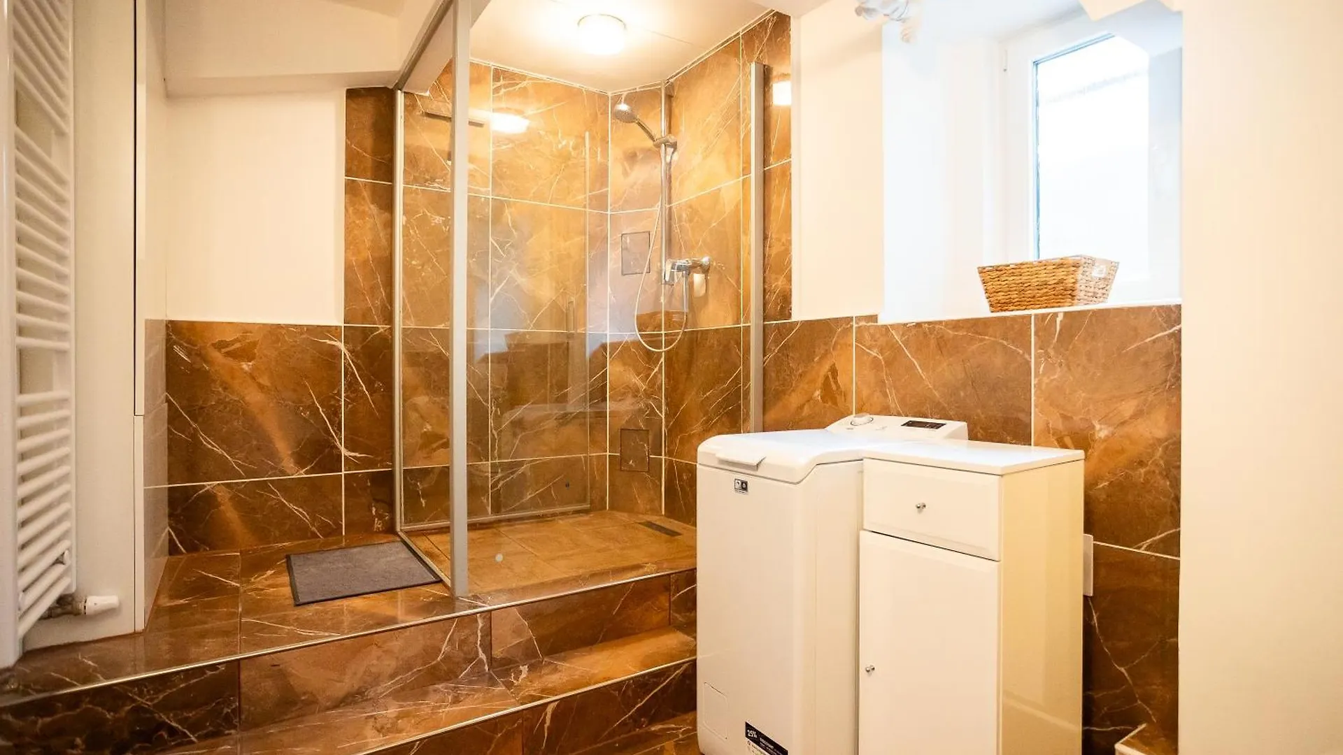 Spacious Apartment 20 Min From National Theatre Praga