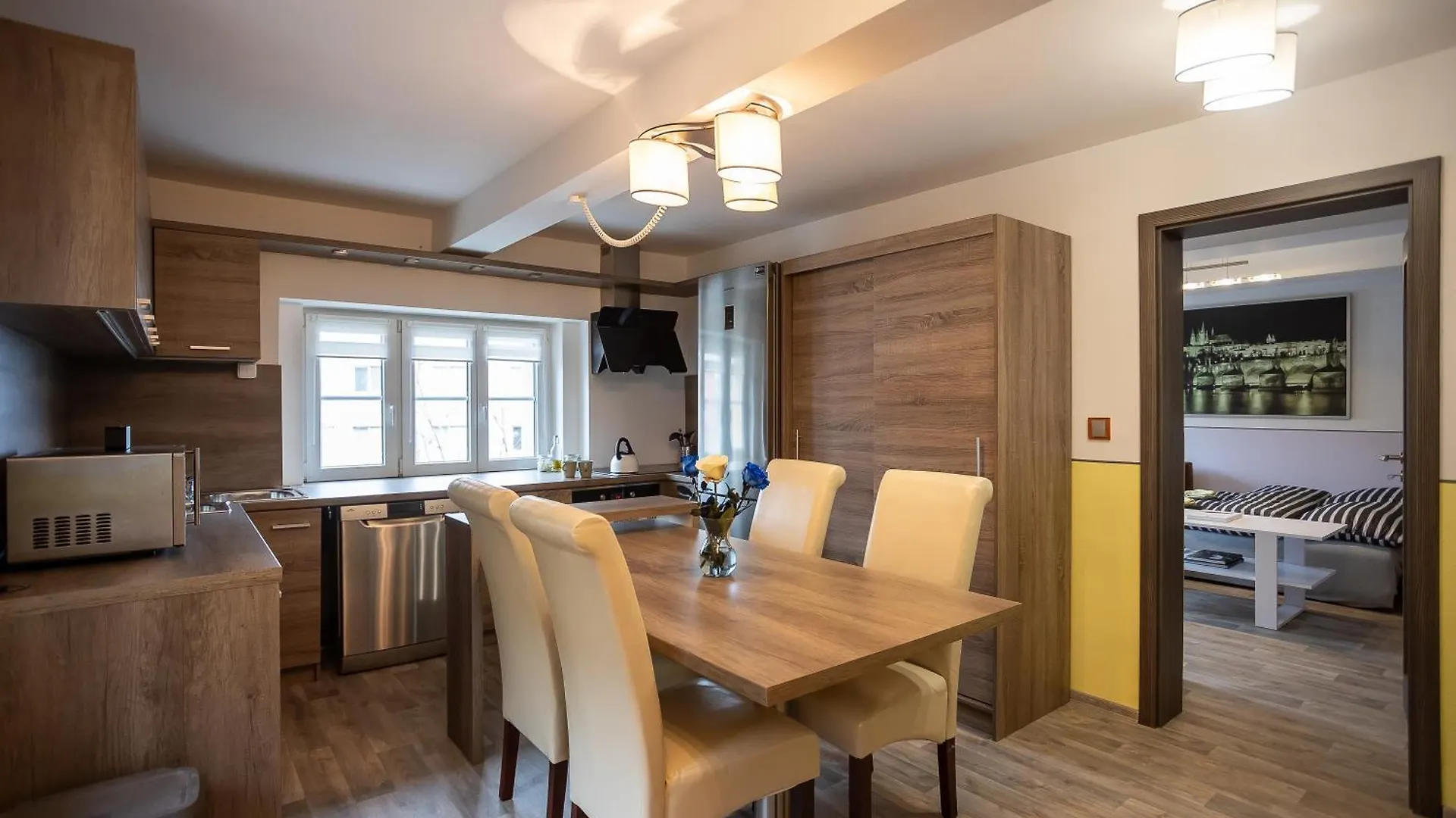 Spacious Apartment 20 Min From National Theatre Prague 0*,