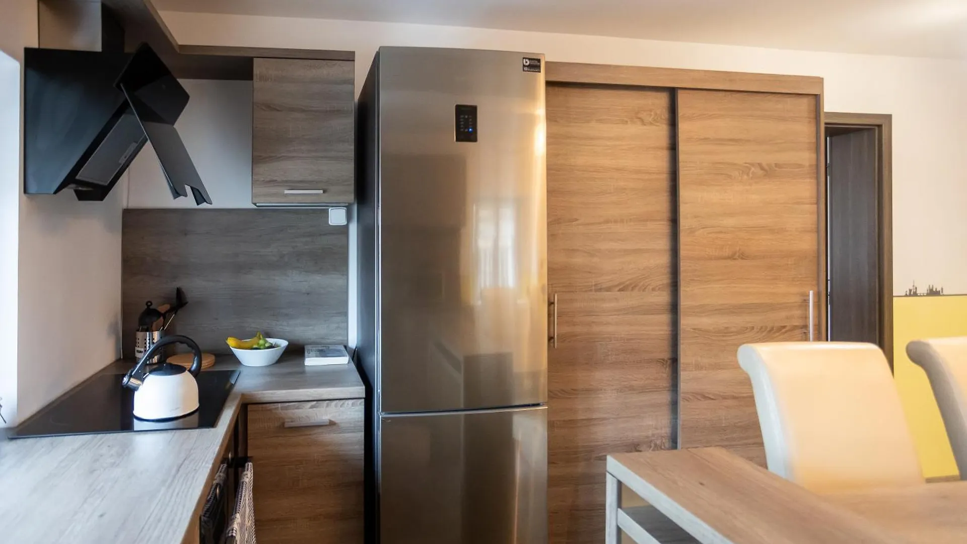 Spacious Apartment 20 Min From National Theatre Prague Czech Republic