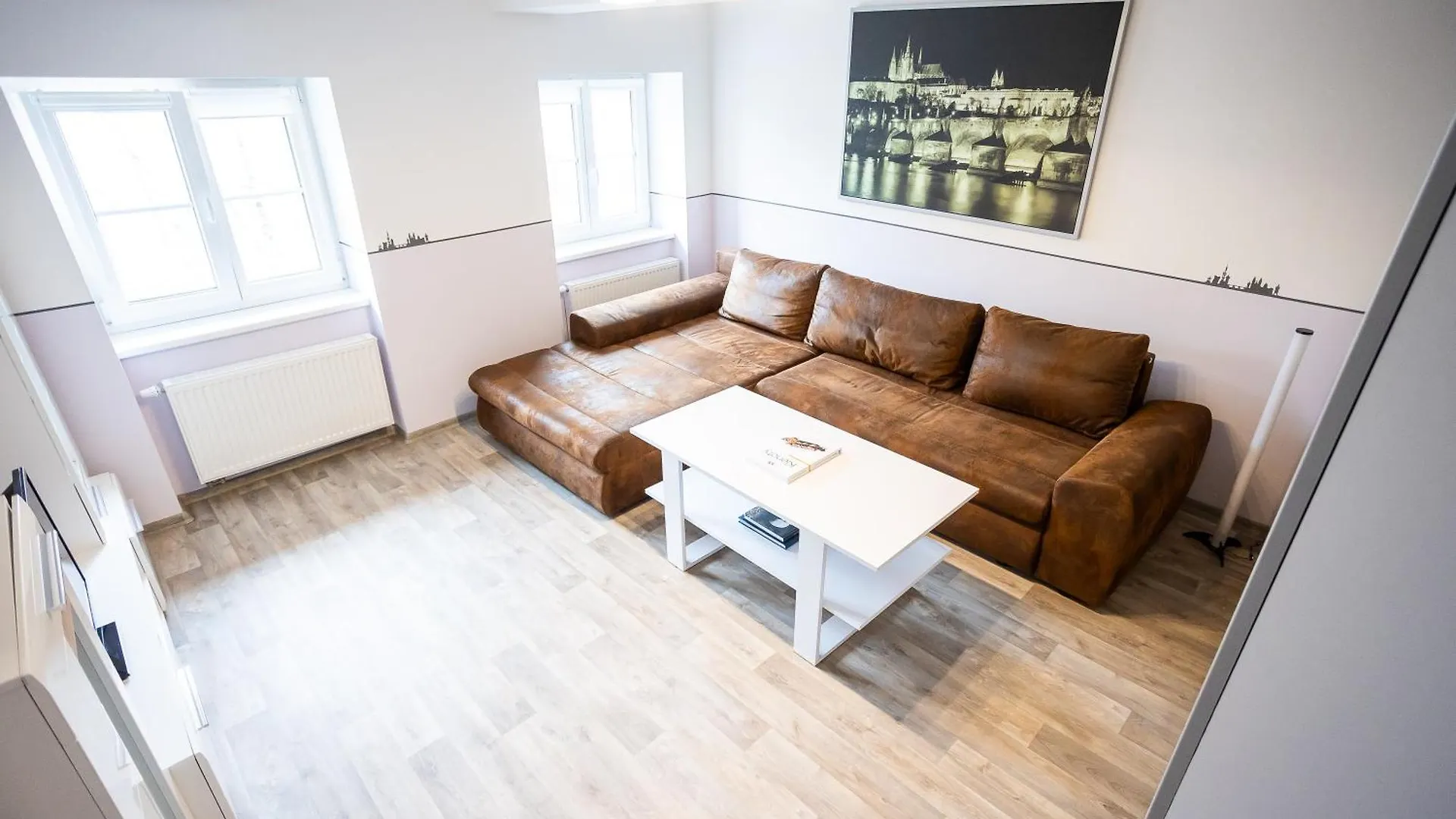 Spacious Apartment 20 Min From National Theatre Prague